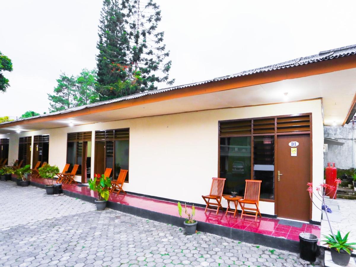 Oyo 93136 Hotel Santo Djaya 2 Bogor Exteriör bild