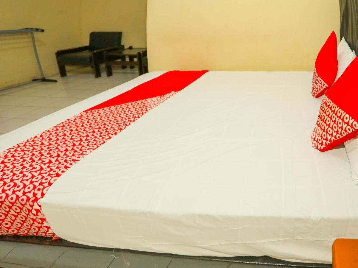 Oyo 93136 Hotel Santo Djaya 2 Bogor Exteriör bild