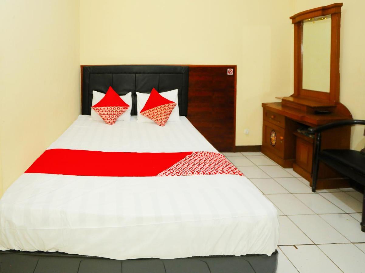 Oyo 93136 Hotel Santo Djaya 2 Bogor Exteriör bild