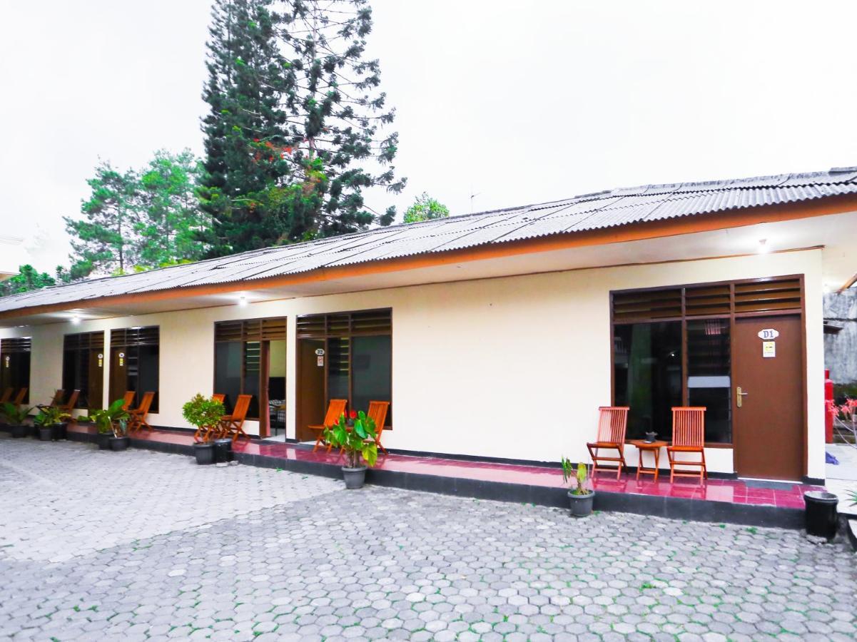 Oyo 93136 Hotel Santo Djaya 2 Bogor Exteriör bild
