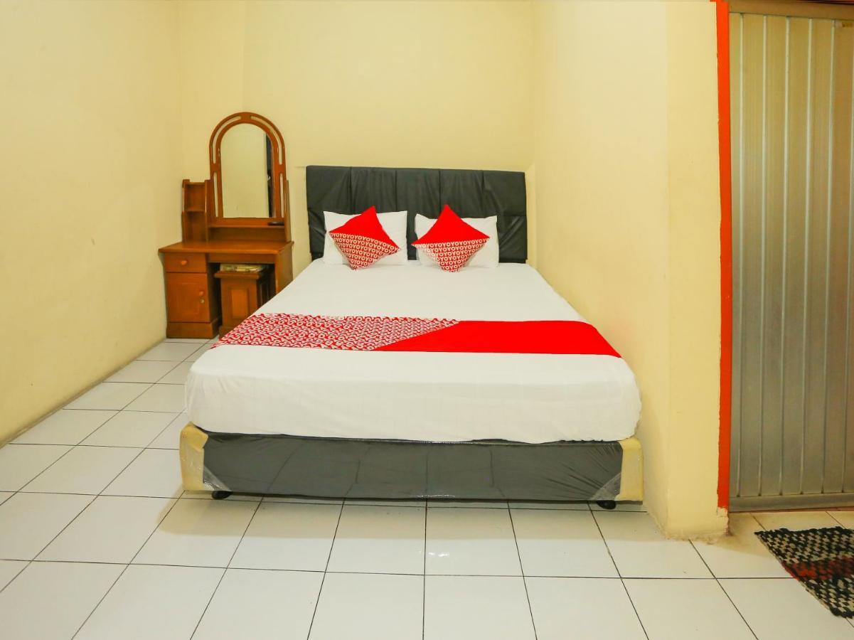 Oyo 93136 Hotel Santo Djaya 2 Bogor Exteriör bild