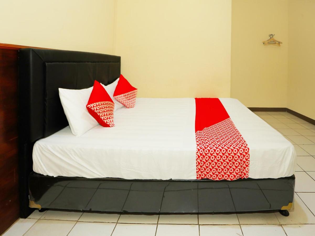 Oyo 93136 Hotel Santo Djaya 2 Bogor Exteriör bild