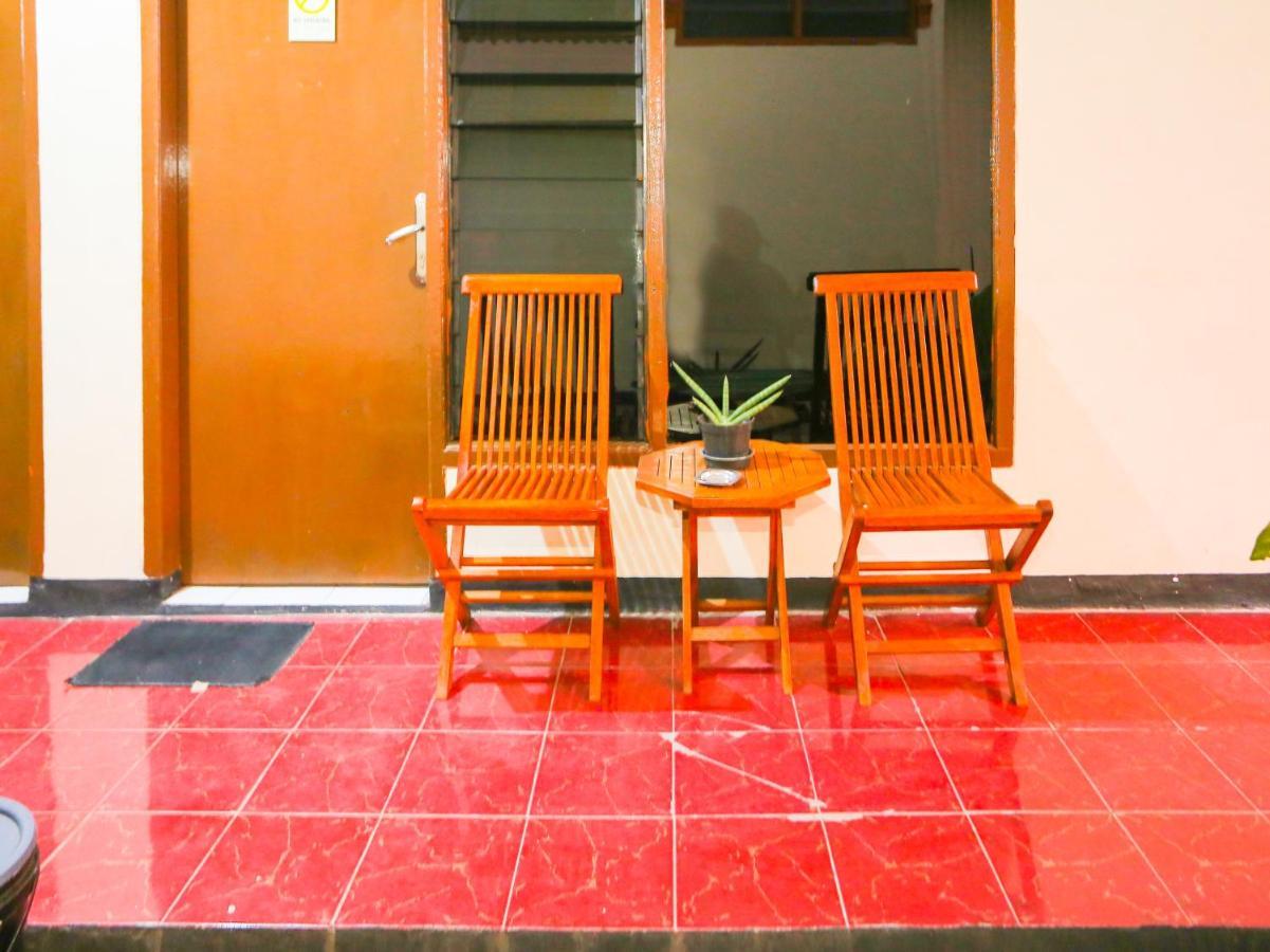 Oyo 93136 Hotel Santo Djaya 2 Bogor Exteriör bild