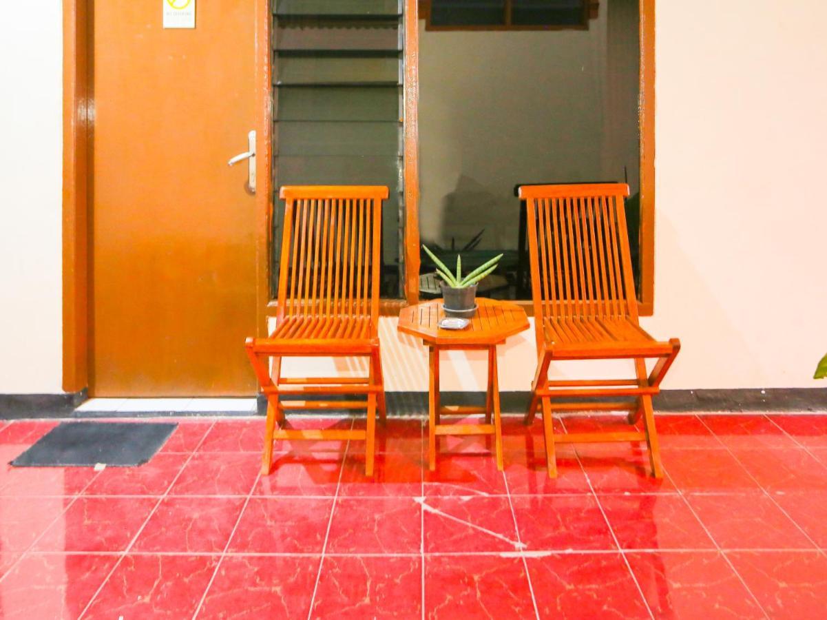 Oyo 93136 Hotel Santo Djaya 2 Bogor Exteriör bild