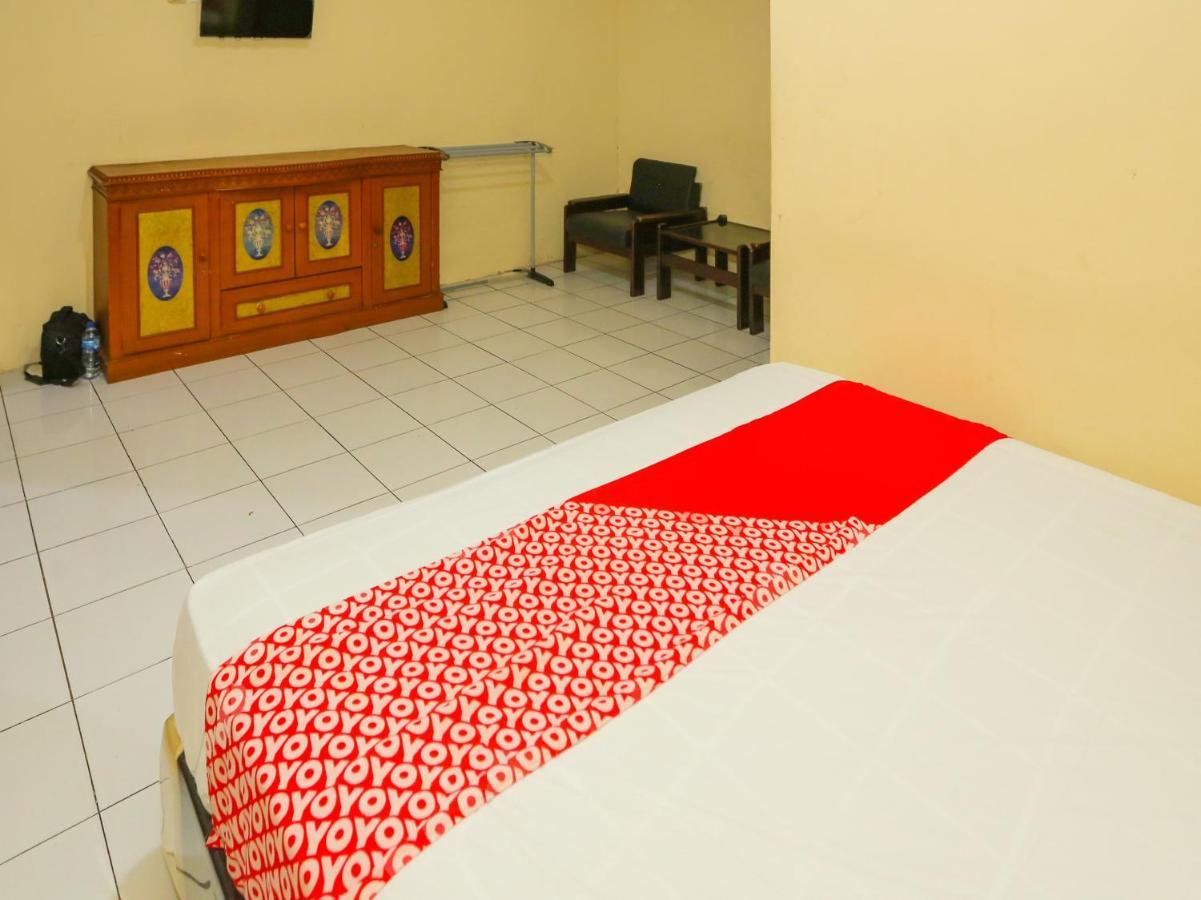 Oyo 93136 Hotel Santo Djaya 2 Bogor Exteriör bild
